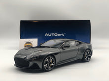 Carregar imagem no visualizador da galeria, Aston Martin DBS Superleggera Magnetic Silver
