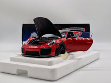 Lade das Bild in den Galerie-Viewer, Porsche 911 (991.2) GT2 RS Weissach Package Guards Red
