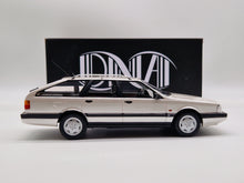 Lade das Bild in den Galerie-Viewer, Audi 200 Avant 16V (1991) Pearl White
