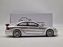 Carregar imagem no visualizador da galeria, Mercedes-Benz C209 Coupe CLK DTM Brilliant Silver
