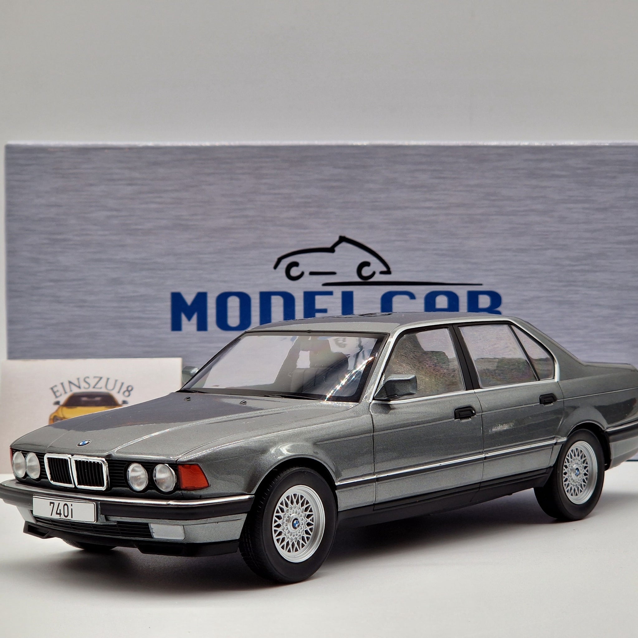 BMW 740i (E32) 1992 Metallic Grau