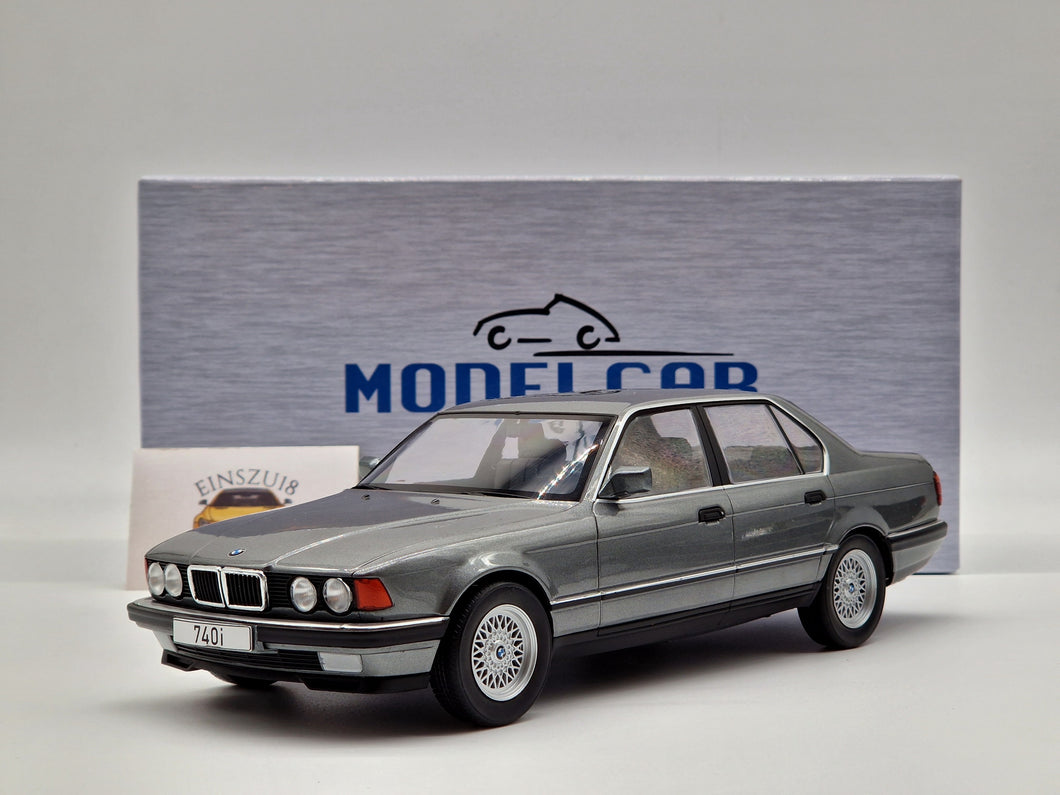 BMW 740i (E32) 1992 Metallic Grau