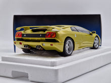 Cargar imagen en el visor de la galería, Lamborghini Diablo SE30 30th Anniversary Edition Giallo Spyder
