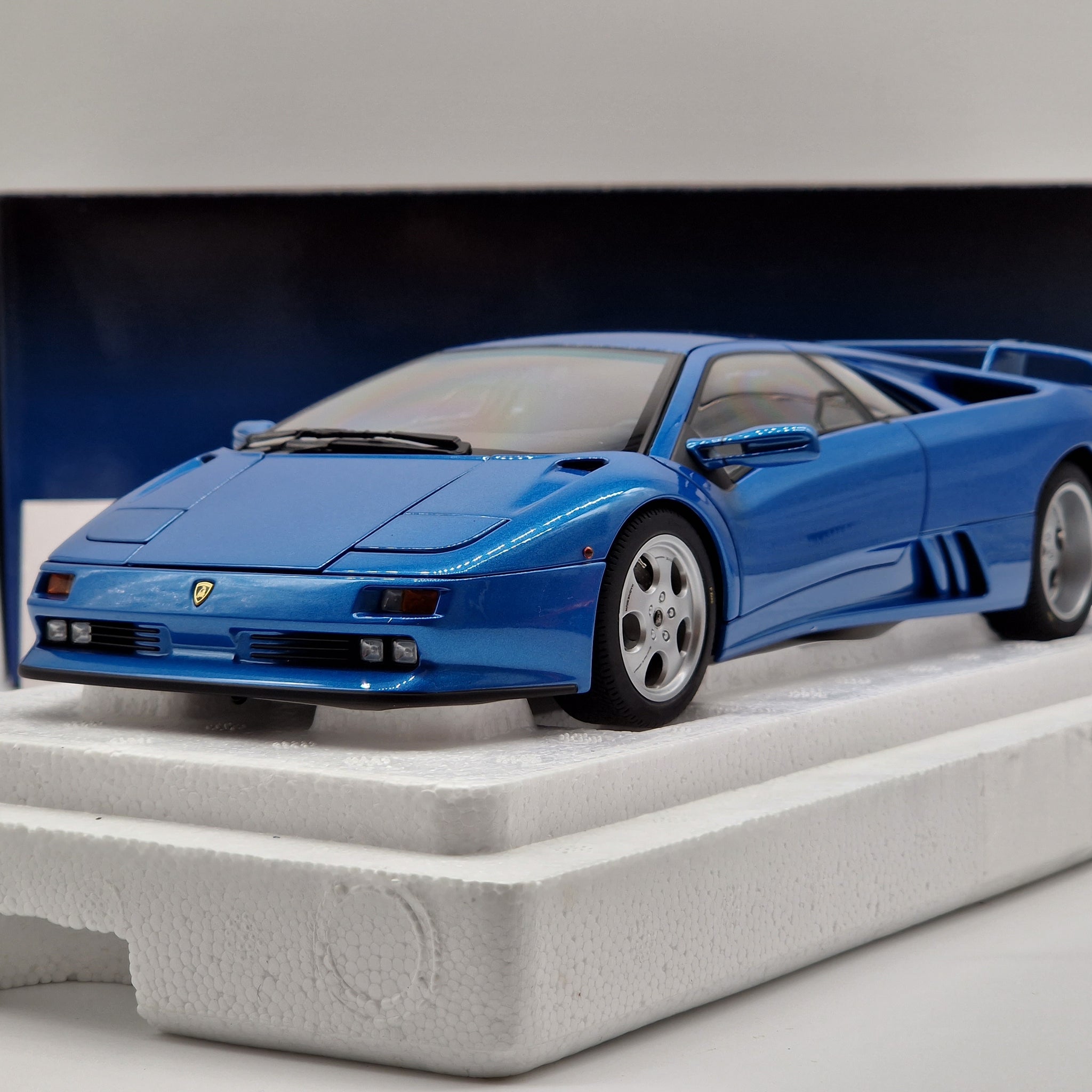 Lamborghini Diablo SE30 30th Anniversary Edition Blu Sirena