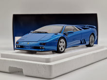 Carregar imagem no visualizador da galeria, Lamborghini Diablo SE30 30th Anniversary Edition Blu Sirena
