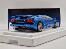 Lade das Bild in den Galerie-Viewer, Lamborghini Diablo SE30 30th Anniversary Edition Blu Sirena
