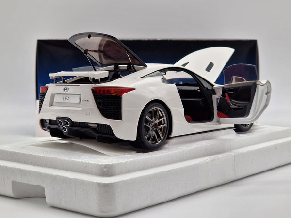 Lexus LFA 2010 Whitest White - 78850