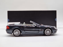 Lade das Bild in den Galerie-Viewer, Mercedes SL 55 AMG (R230) Obsidian Black
