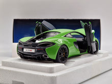 Carregar imagem no visualizador da galeria, McLaren 570S Mantis Green
