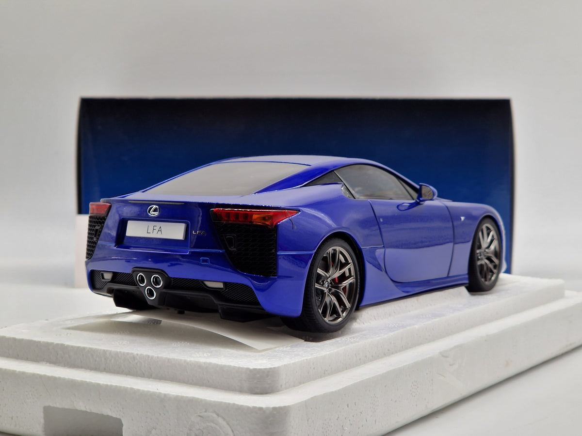 Lexus LFA 2010 Pearl Blue