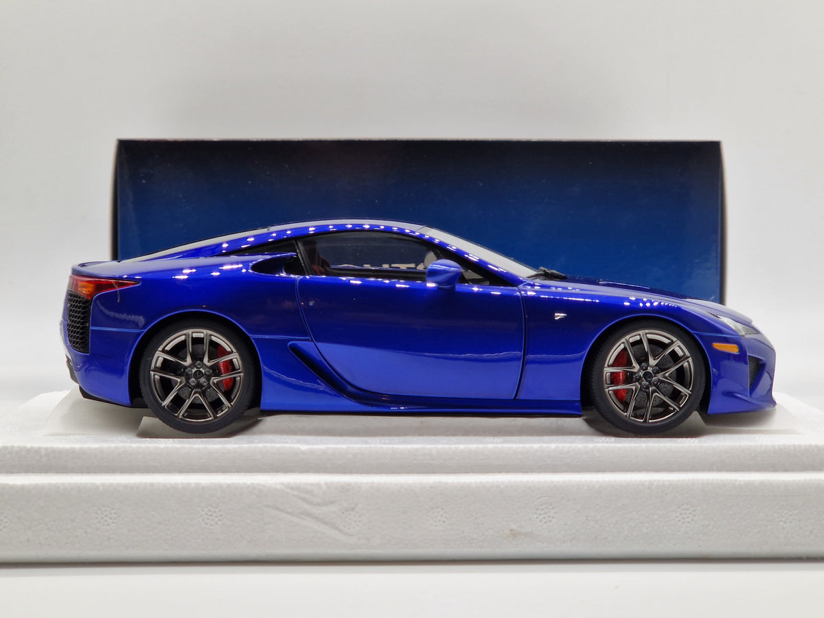 Lexus LFA 2010 Pearl Blue