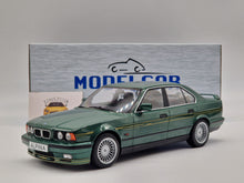 Lade das Bild in den Galerie-Viewer, BMW Alpina B10 4,6 1994 Metallic Dunkelgrün
