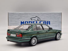 Lade das Bild in den Galerie-Viewer, BMW Alpina B10 4,6 1994 Metallic Dunkelgrün
