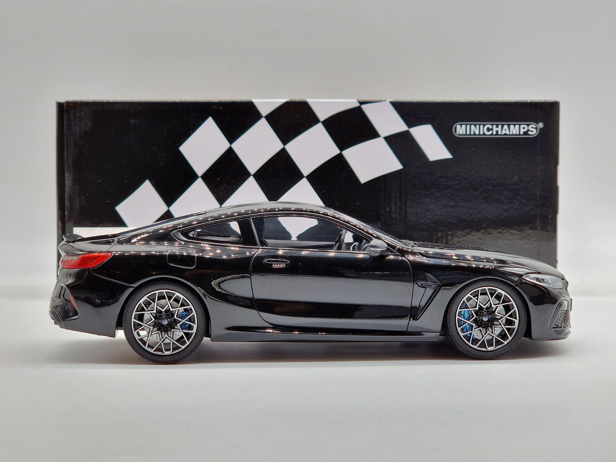 BMW M8 Coupé 2020 Black Metallic