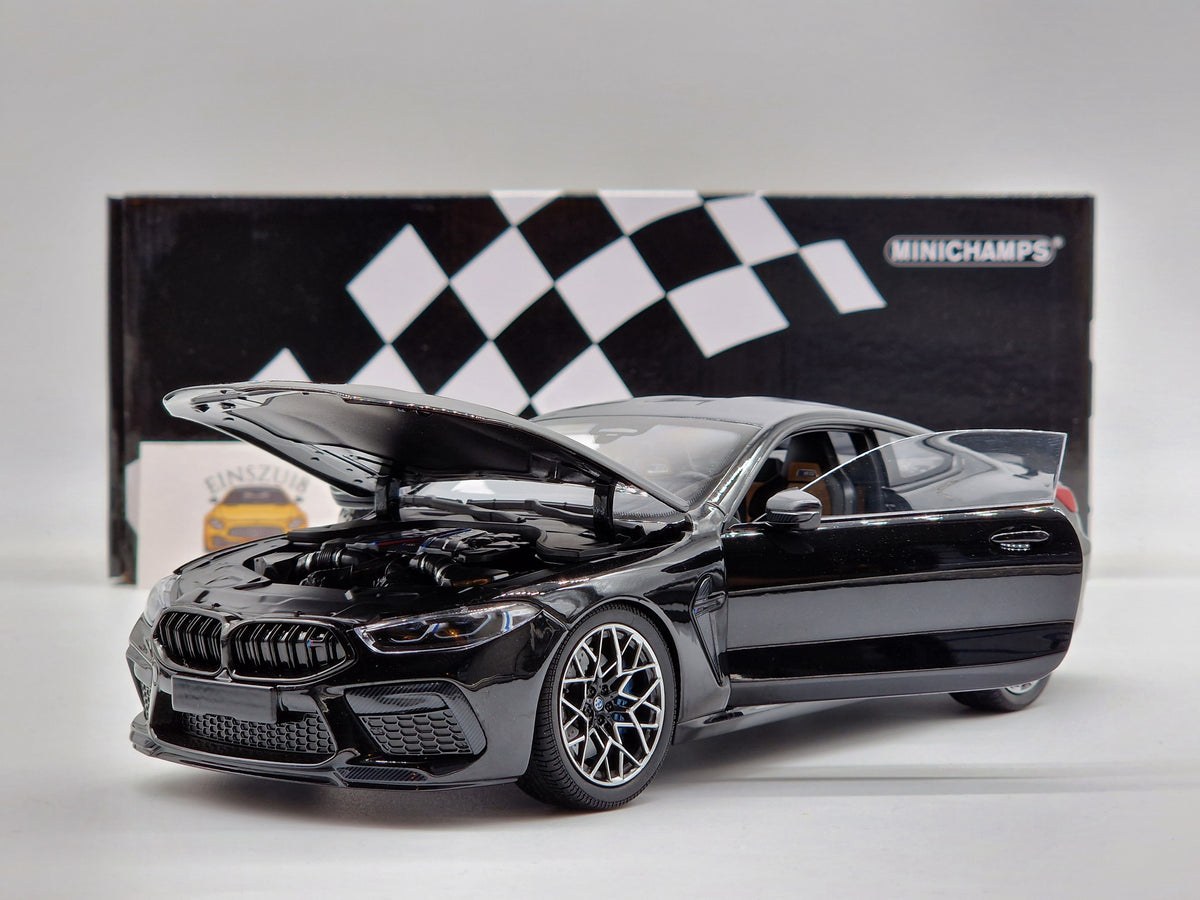 BMW M8 Coupé 2020 Black Metallic
