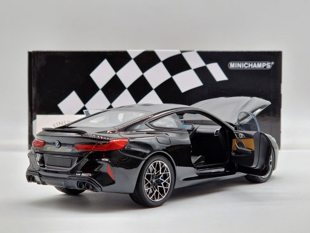 BMW M8 Coupé 2020 Black Metallic