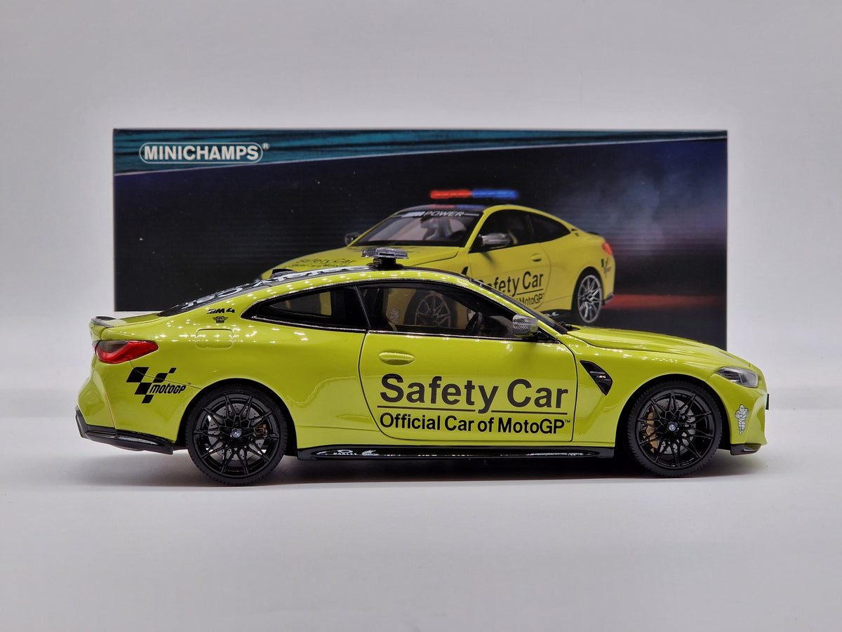 BMW M4 Coupé G82 Safety Car Yellow (All Open)