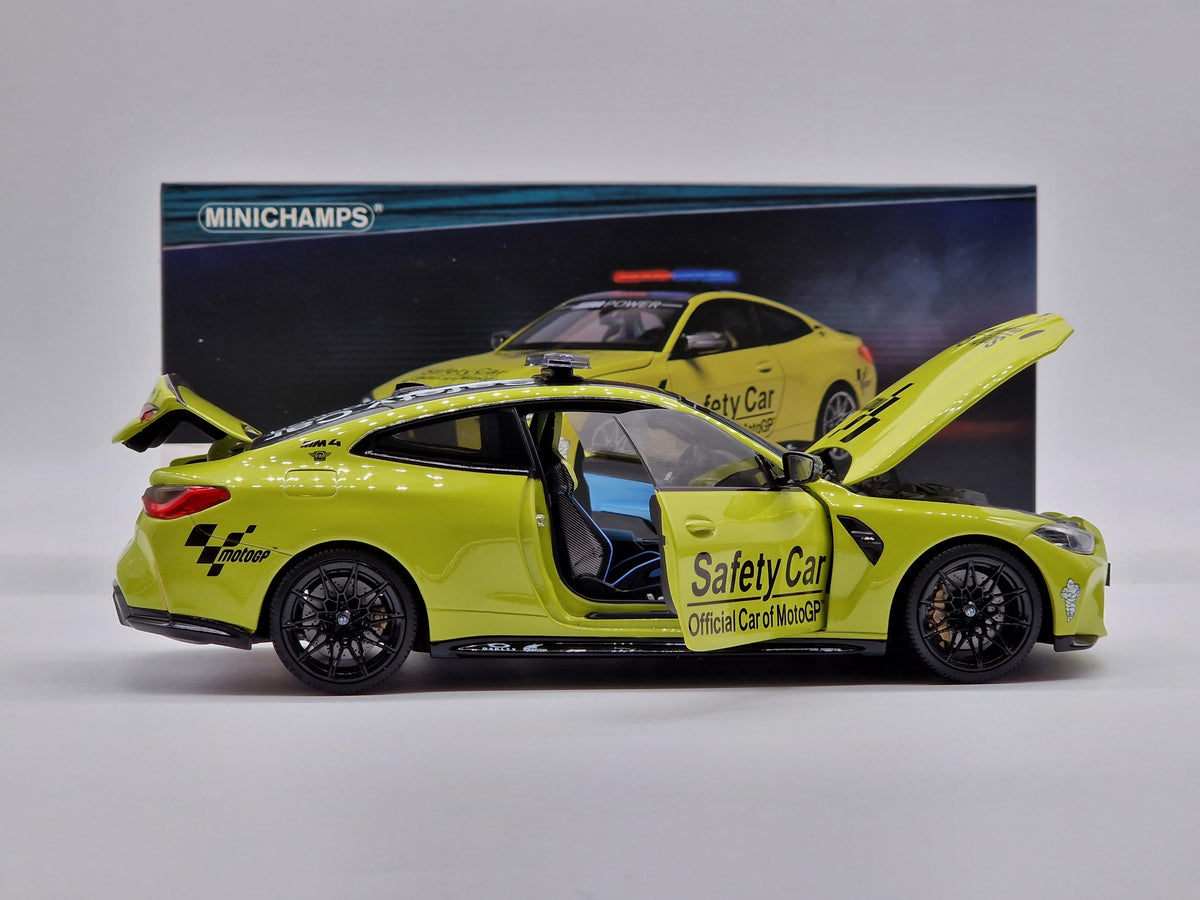 BMW M4 Coupé G82 Safety Car Yellow (All Open)