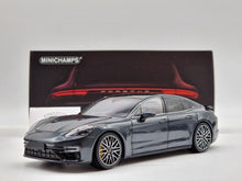 Cargar imagen en el visor de la galería, Porsche Panamera Turbo S 2020 Volcano Grey Metallic (All Open)
