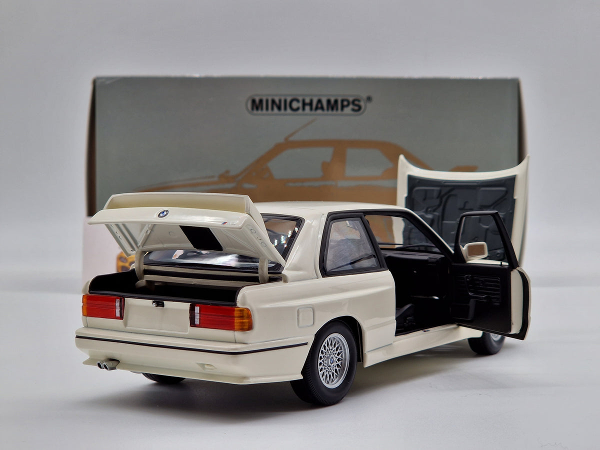 BMW M3 (E30) 1987 White