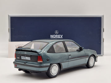 Opel Kadett GSi 1987 Blue Metallic