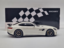 Lade das Bild in den Galerie-Viewer, Mercedes AMG GT-R 2021 White Metallic
