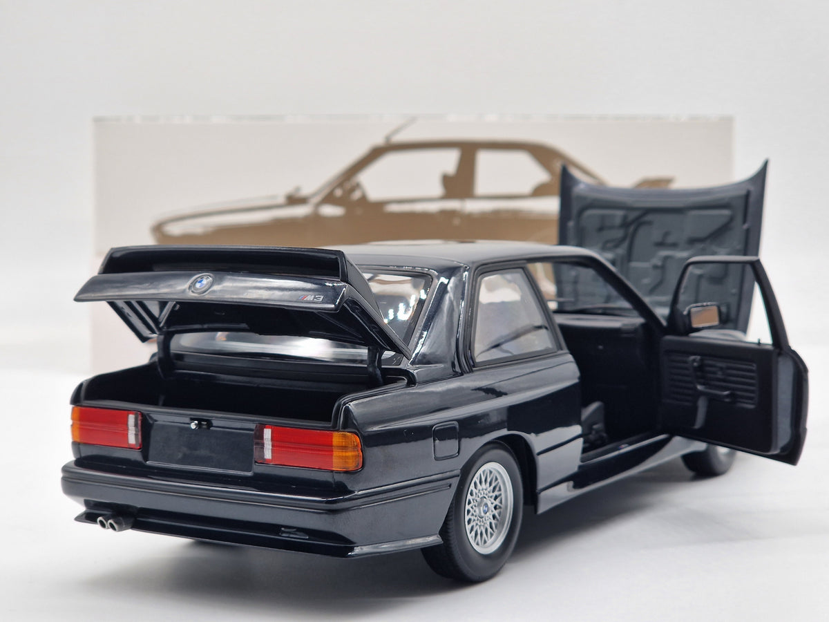 BMW M3 Evo (E30) 1987 Blue Metallic
