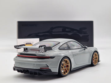 Porsche 911 (992) GT3 2021 Chalk / Gold Wheels