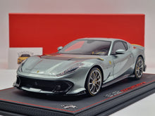 Lade das Bild in den Galerie-Viewer, Ferrari 812 Competizione 2021 Grigio Coburn
