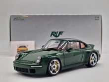 Carregar imagem no visualizador da galeria, Porsche RUF SCR 2018 Irish Green
