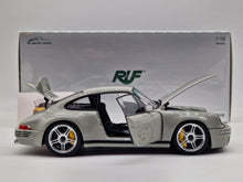 Carregar imagem no visualizador da galeria, Porsche RUF SCR 2018 Chalk Grey
