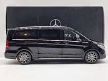 Carregar imagem no visualizador da galeria, Mercedes V-Klasse V260L Luxury-Line Black
