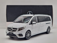 Carregar imagem no visualizador da galeria, Mercedes V-Klasse V260L Luxury-Line White
