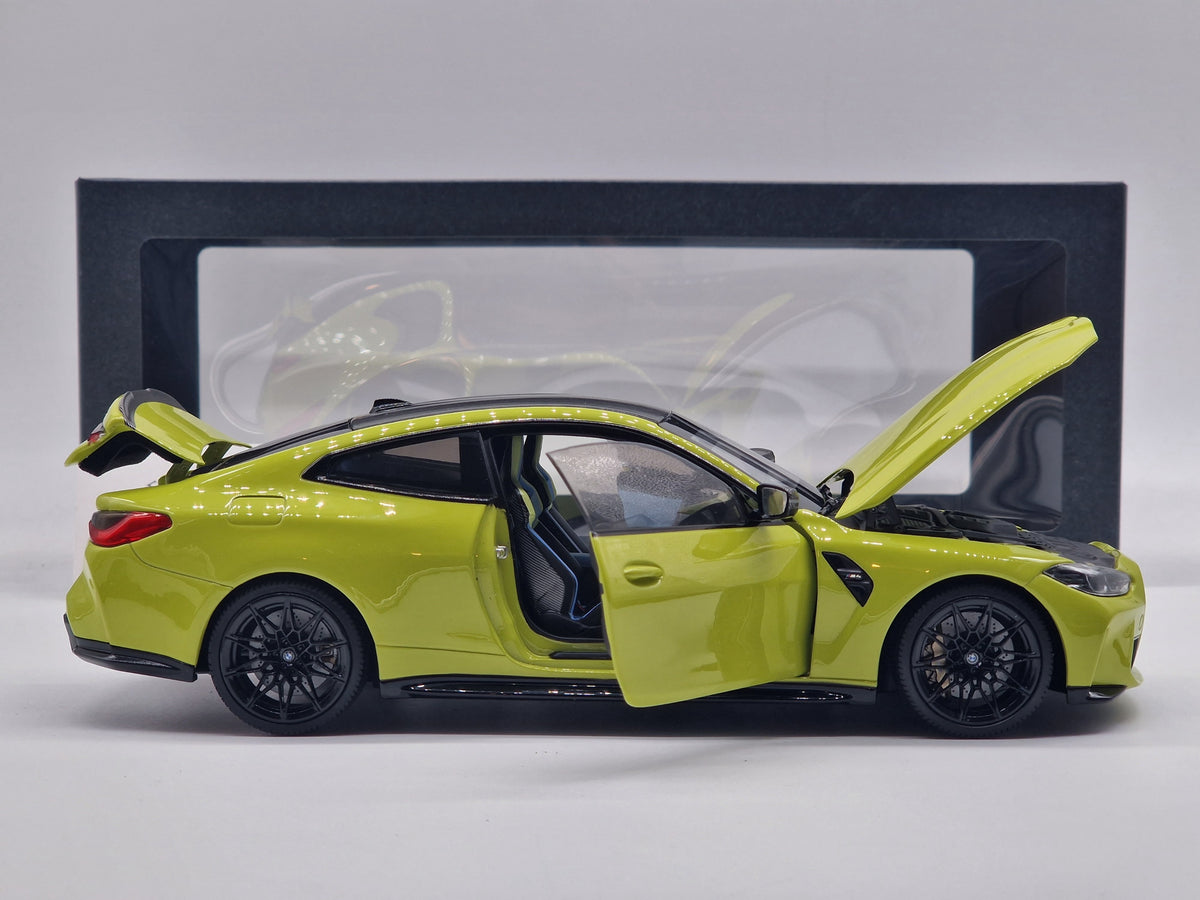 BMW M4 Coupé G82 Sao Paolo Yellow (All Open)