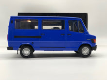 Lade das Bild in den Galerie-Viewer, Mercedes 208D Bus 1988 Blue
