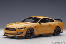 Lade das Bild in den Galerie-Viewer, Ford Mustang Shelby GT-350R Fury Orange
