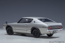 Carica l&#39;immagine nel visualizzatore di Gallery, Nissan Skyline GT-R (KPGC110) Standard Version Silver

