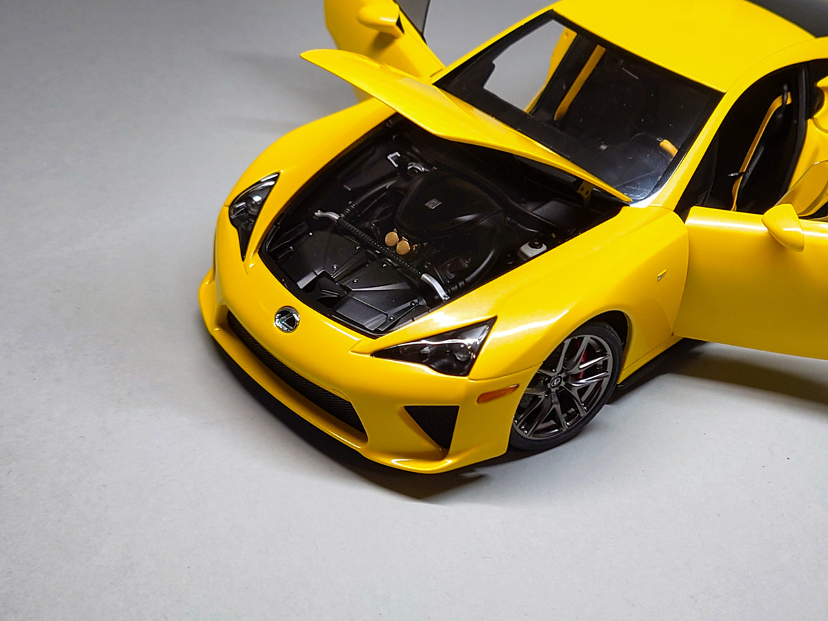 Lexus LFA 2010 Pearl Yellow (EINSZU18 - 1 of 1)