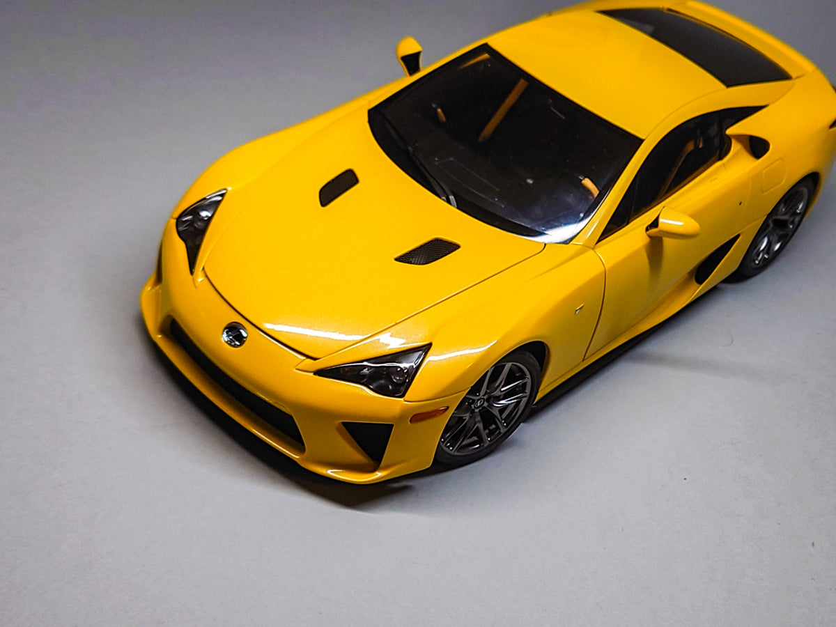 Lexus LFA 2010 Pearl Yellow (EINSZU18 - 1 of 1)