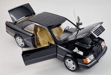 Carregar imagem no visualizador da galeria, Mercedes 300CE-24 Coupé C124 Black AMG 17&#39;&#39; Felgen (Poland-Exclusive)
