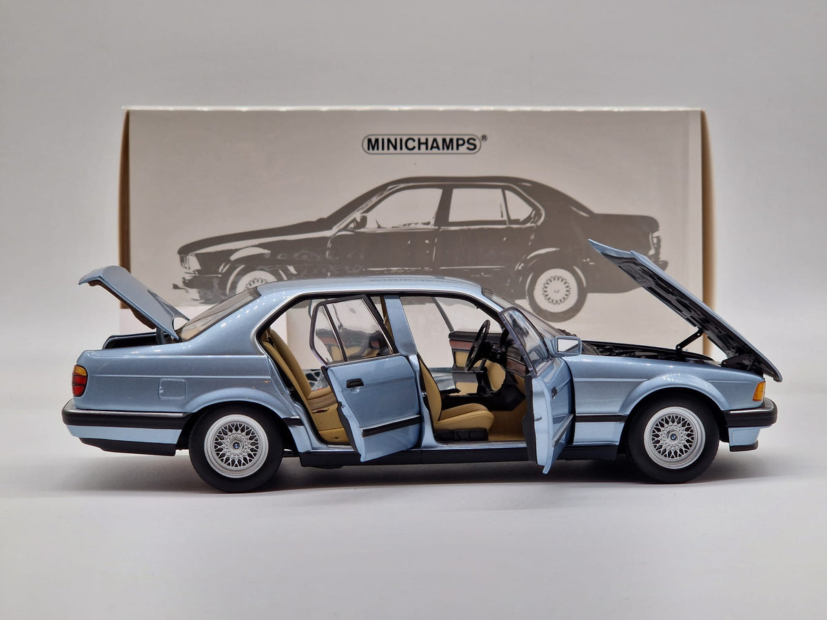 BMW 730i (E32) 1986 Light Blue Metallic