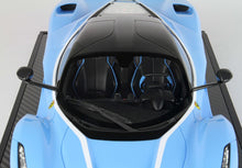Carregar imagem no visualizador da galeria, Ferrari LaFerrari Tailor Made Baby Blue 1:12
